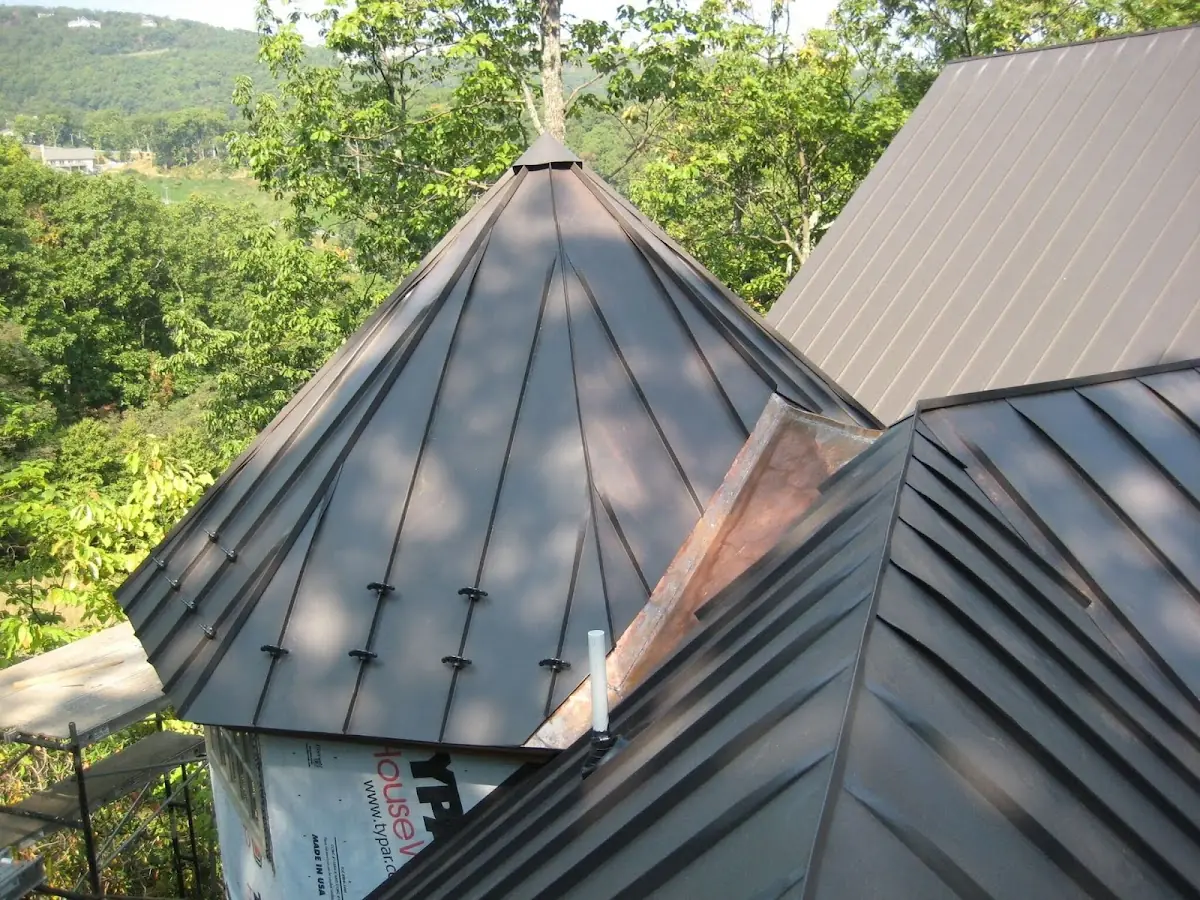 Professional Roof Tarp Installation by Craftsman Roofing in Uledi